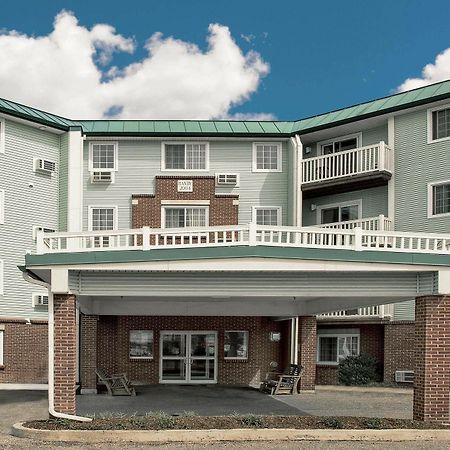 Baymont By Wyndham Essex Burlington Area Ξενοδοχείο Εξωτερικό φωτογραφία