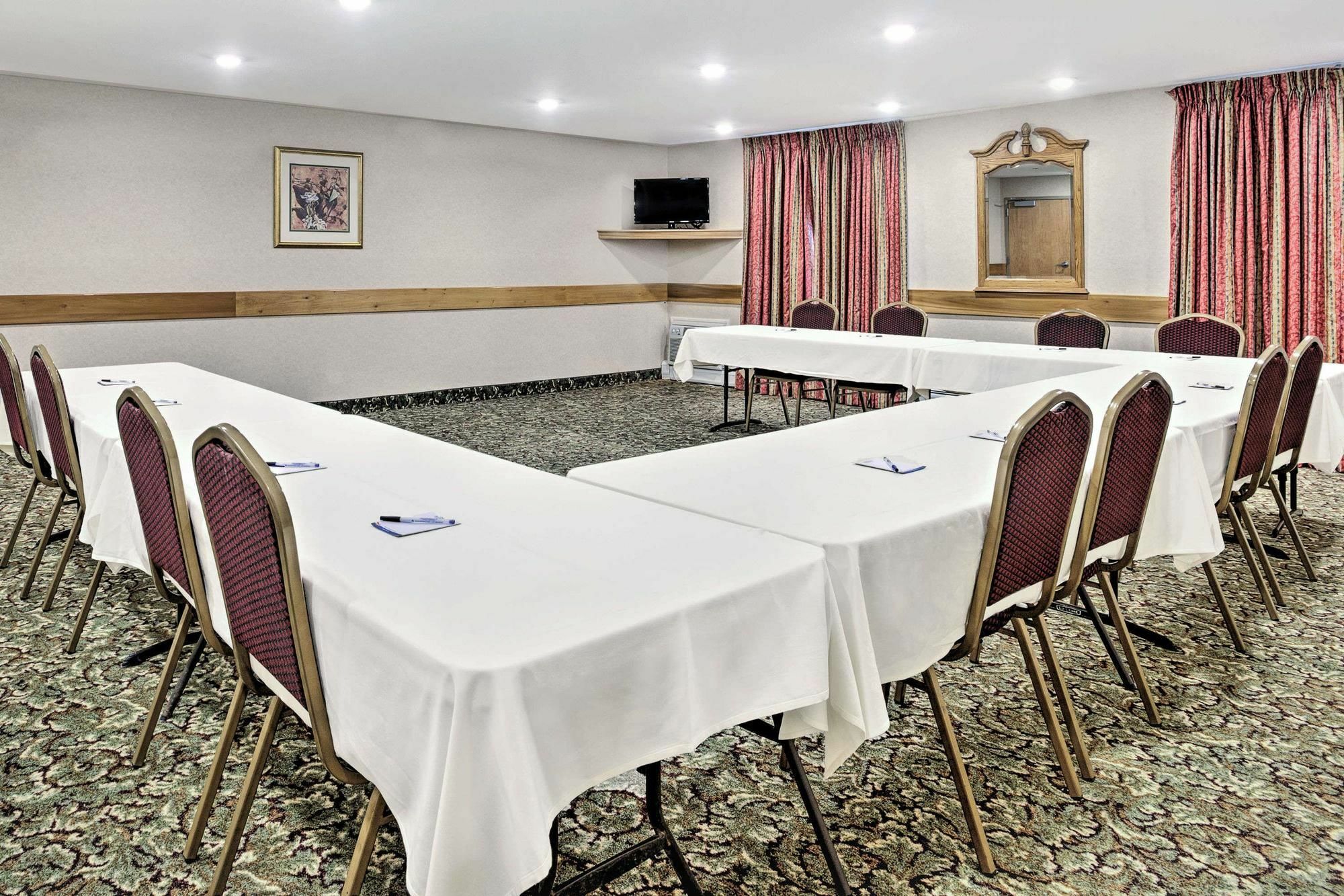 Baymont By Wyndham Essex Burlington Area Ξενοδοχείο Εξωτερικό φωτογραφία