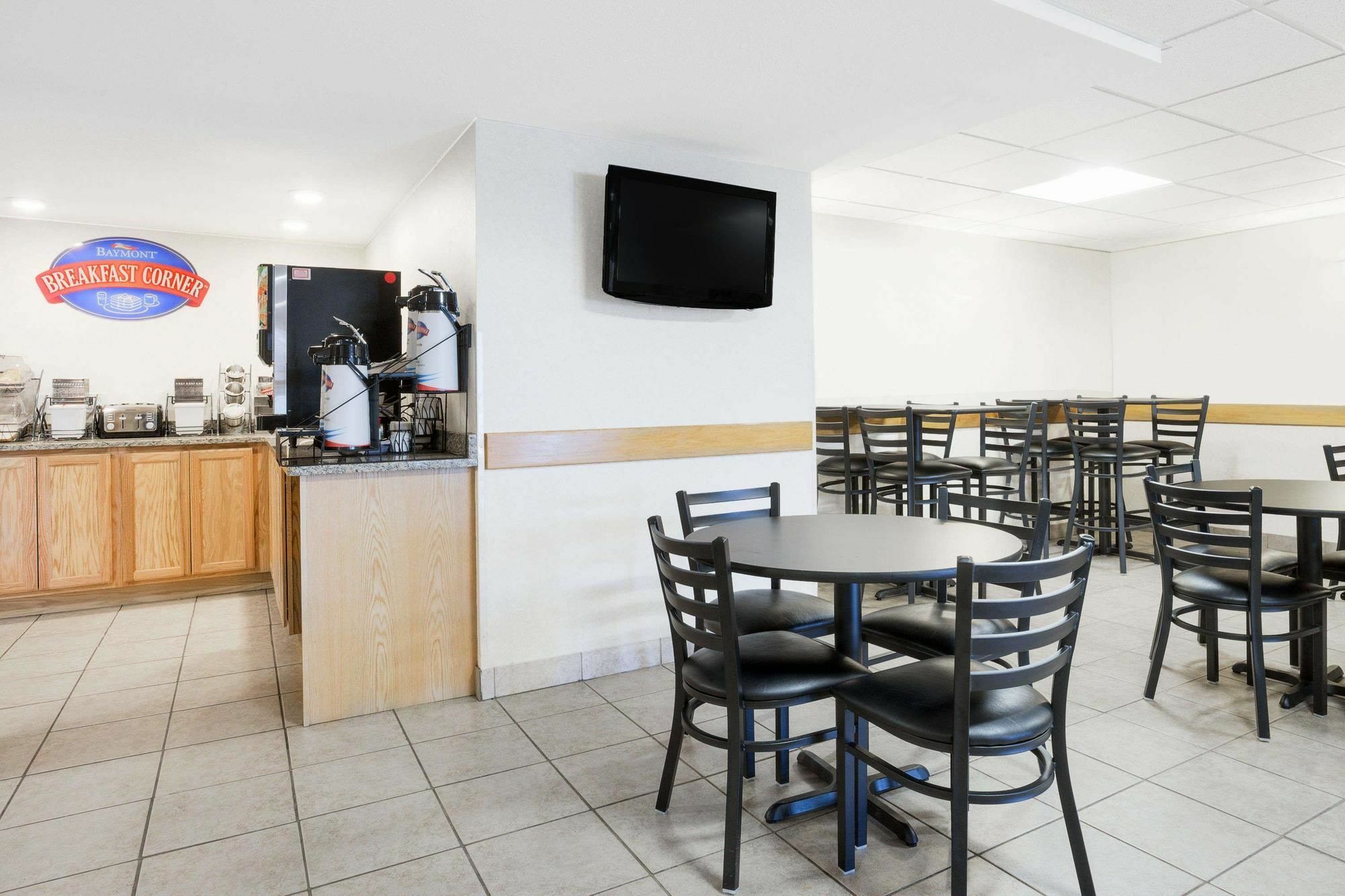 Baymont By Wyndham Essex Burlington Area Ξενοδοχείο Εξωτερικό φωτογραφία