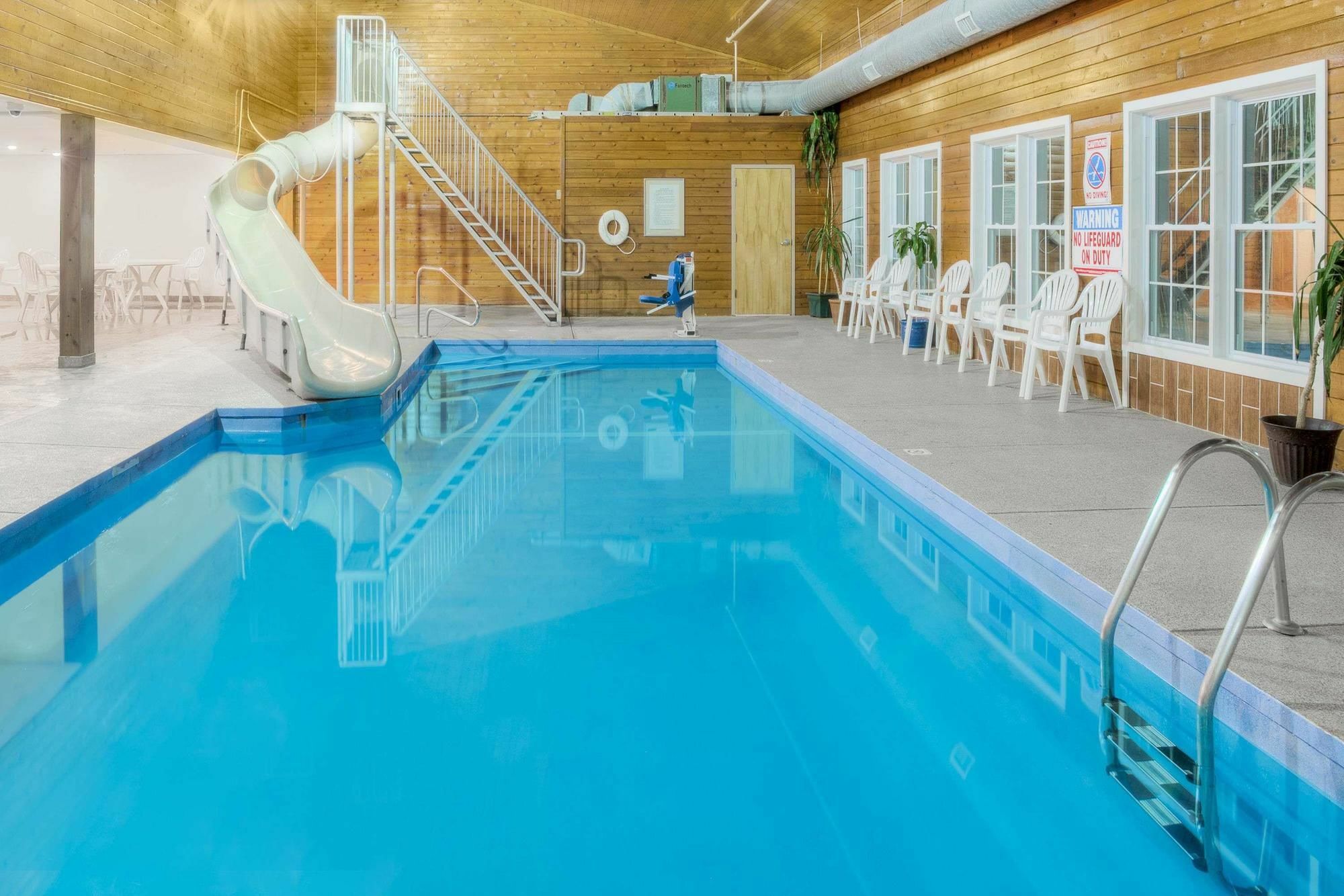 Baymont By Wyndham Essex Burlington Area Ξενοδοχείο Εξωτερικό φωτογραφία