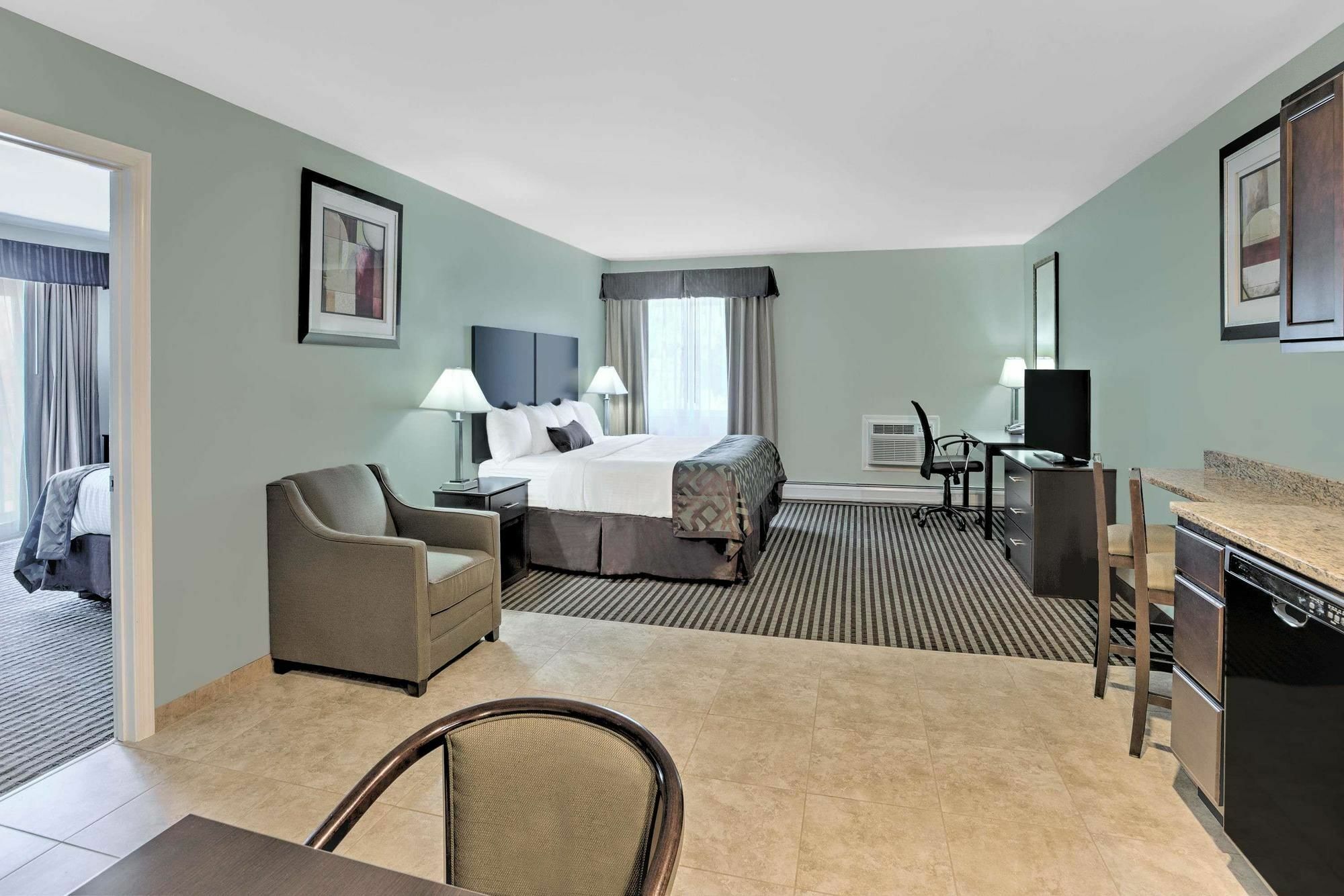 Baymont By Wyndham Essex Burlington Area Ξενοδοχείο Εξωτερικό φωτογραφία