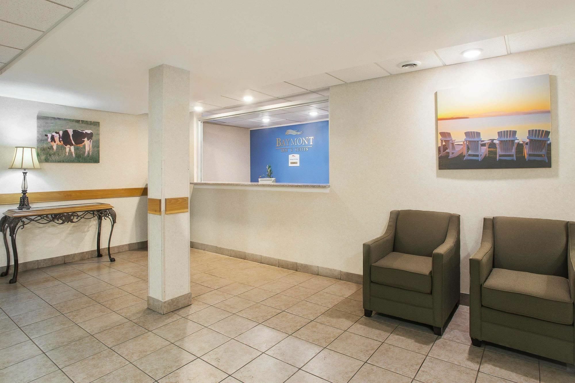 Baymont By Wyndham Essex Burlington Area Ξενοδοχείο Εξωτερικό φωτογραφία